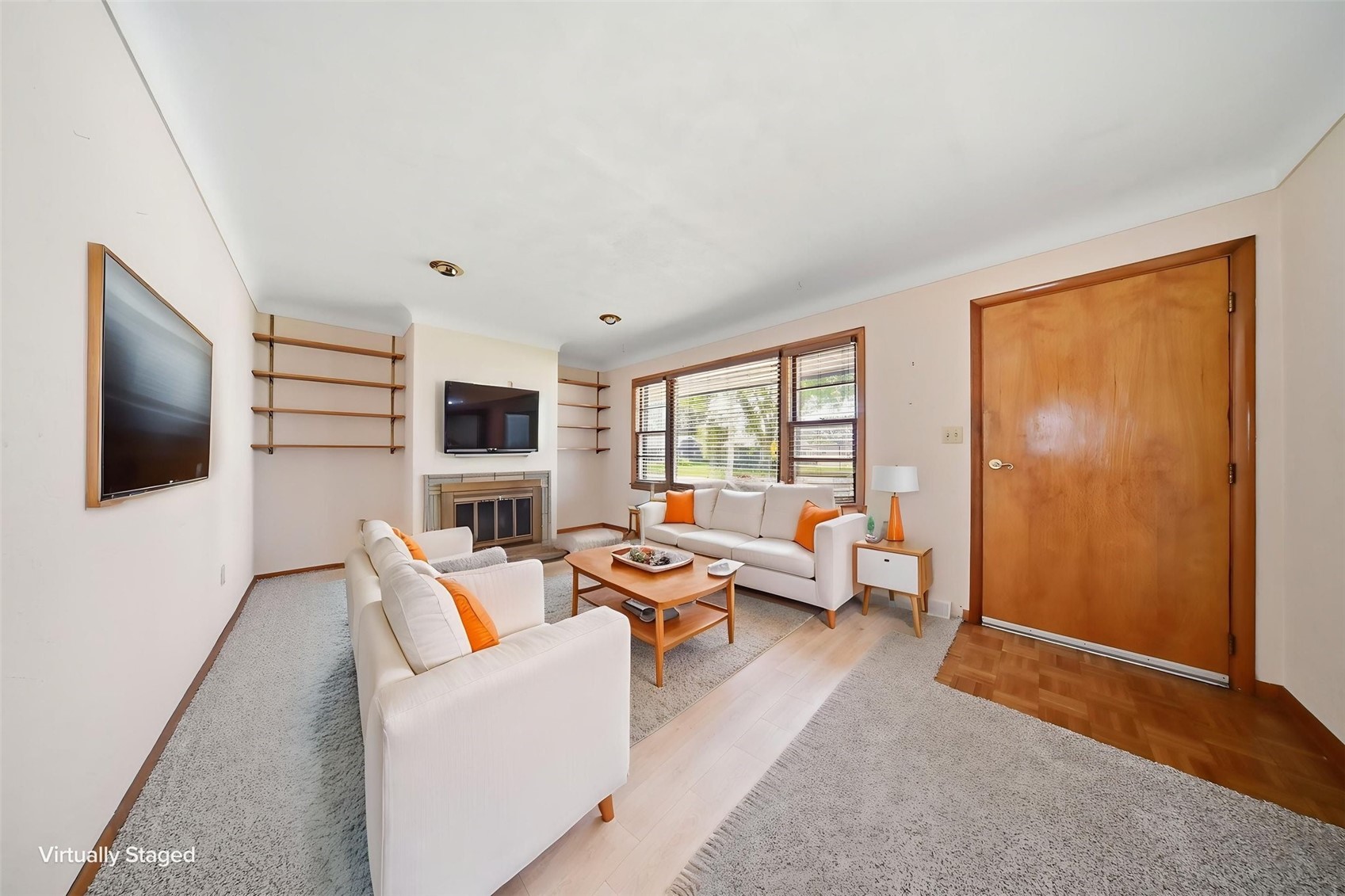 203 10th Avenue Hiawatha IA 52233