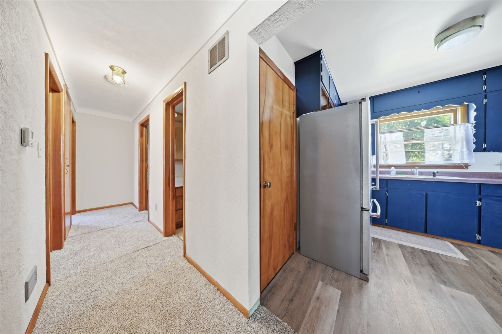 203 10th Avenue Hiawatha IA 52233