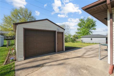 2235 1st Avenue Marion IA 52302
