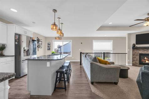 2239 Crestwood Lane Marion IA 50648