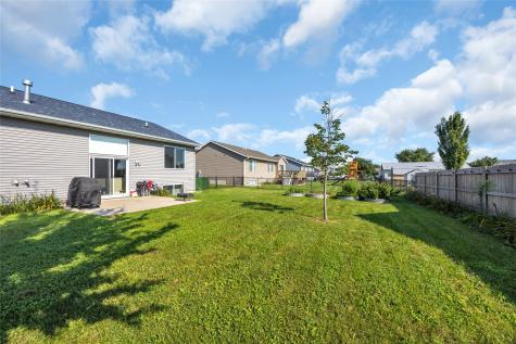 2239 Crestwood Lane Marion IA 50648