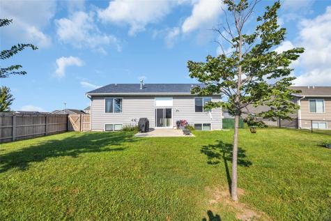 2239 Crestwood Lane Marion IA 50648