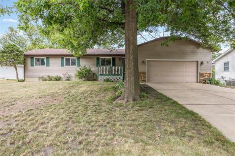 1260 W 14th Avenue Marion IA 52302