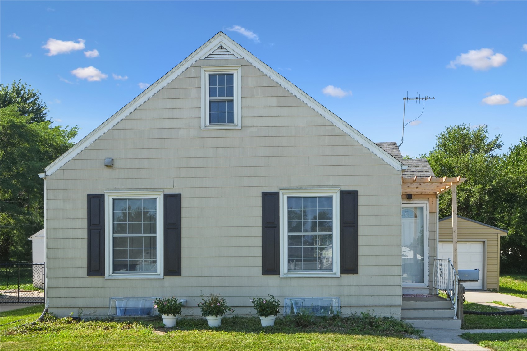 Cedar Rapids IA, 1824 Chandler Street SW