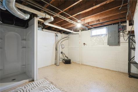 1824 Chandler Street SW Cedar Rapids IA 52404