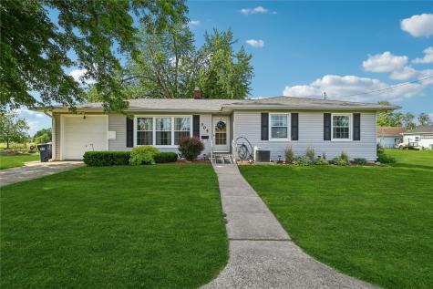305 Main Street Palo IA 52324