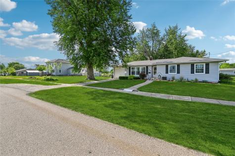 305 Main Street Palo IA 52324