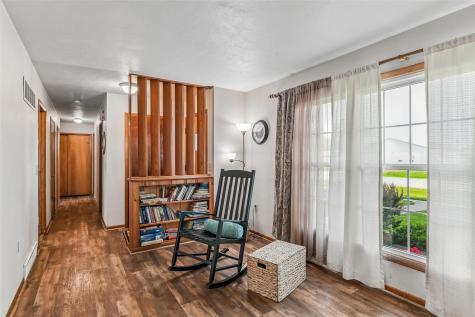 305 Main Street Palo IA 52324
