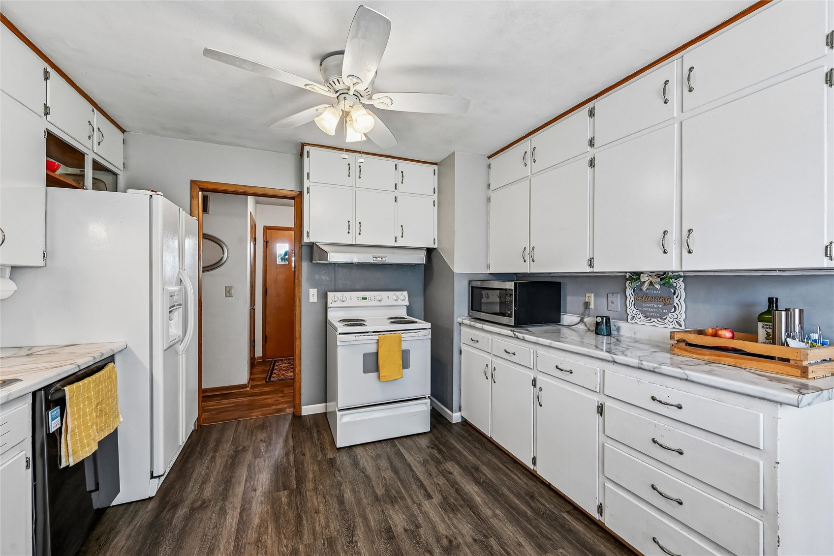 305 Main Street Palo IA 52324