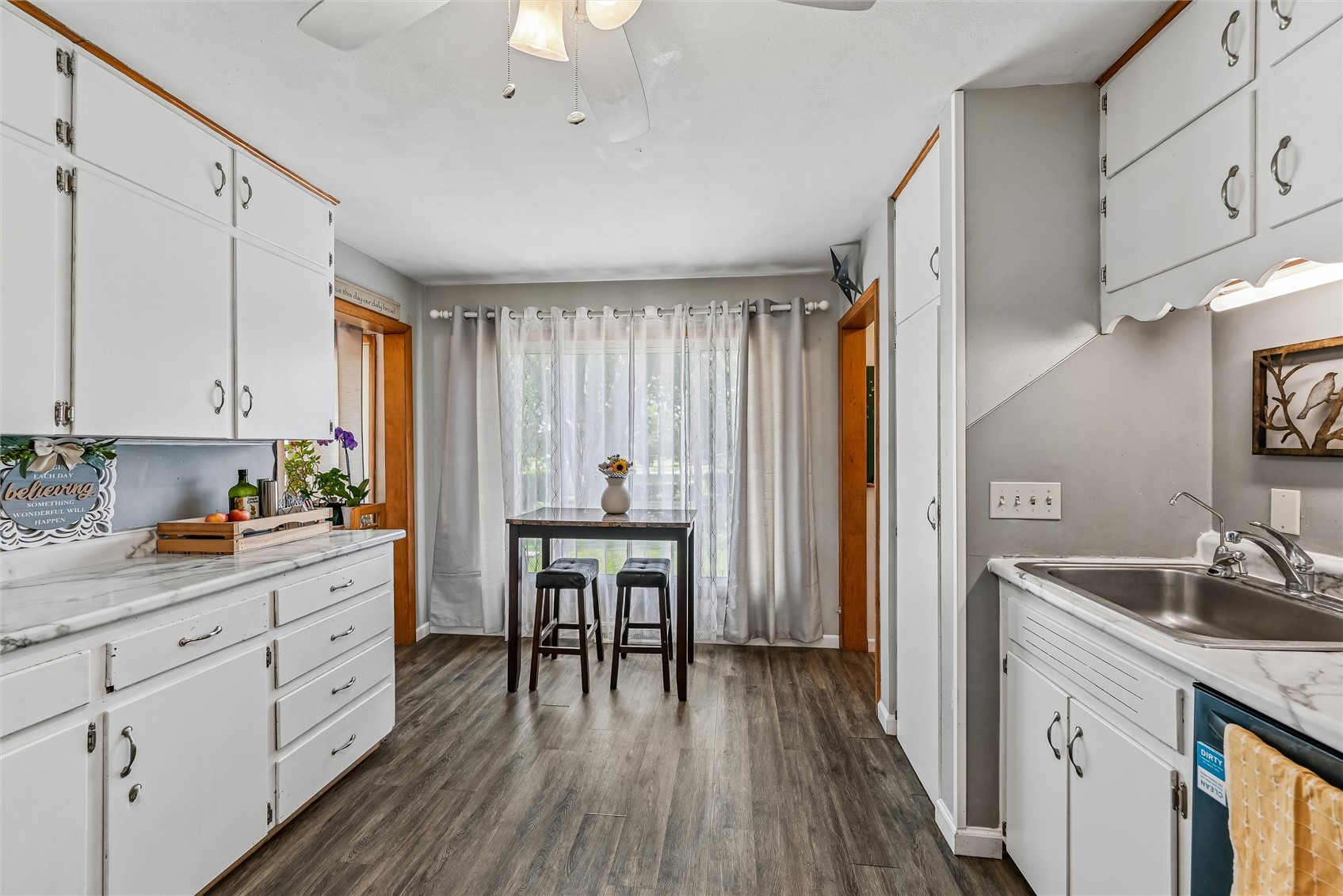 305 Main Street Palo IA 52324