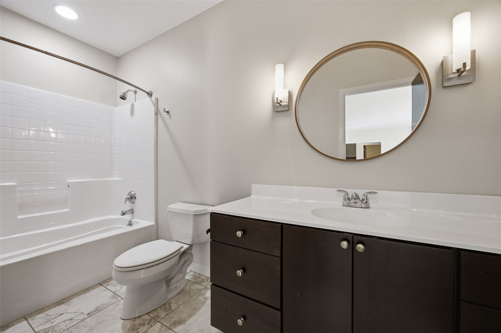 2003 Wedgewood Place Coralville IA 52241
