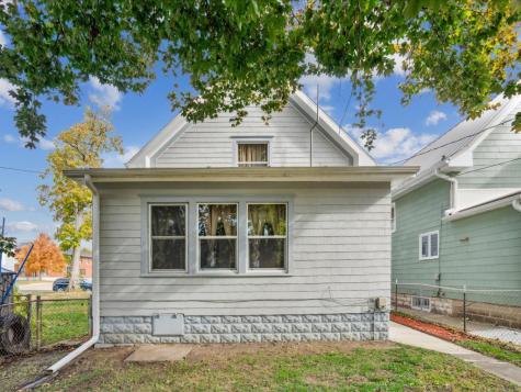 421 17th Street SE Cedar Rapids IA 52403