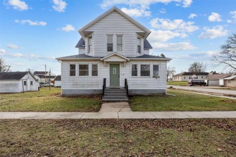 109 W Cleveland Olin IA 52320