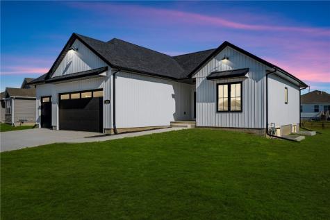 7113 Chenango Lane SW Cedar Rapids IA 52404