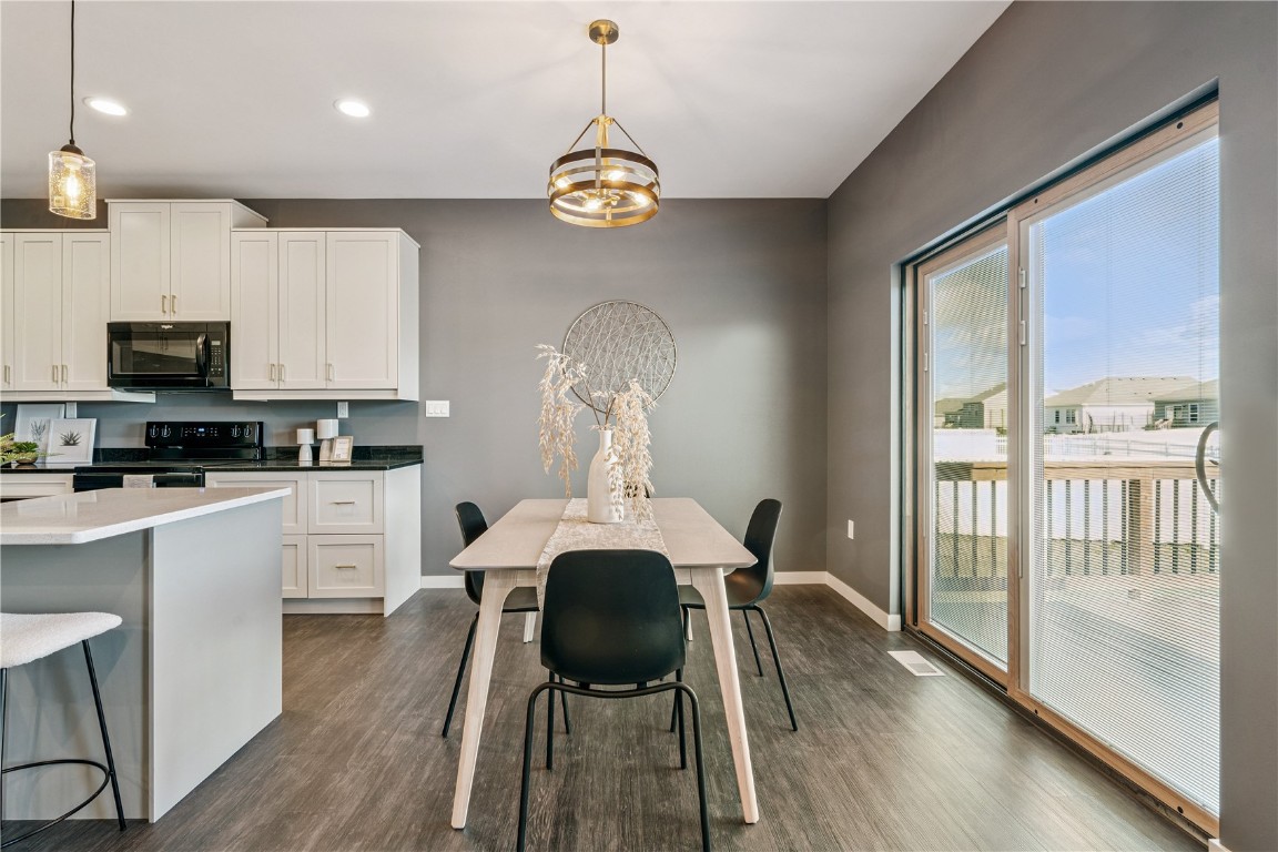 7113 Chenango Lane SW Cedar Rapids IA 52404