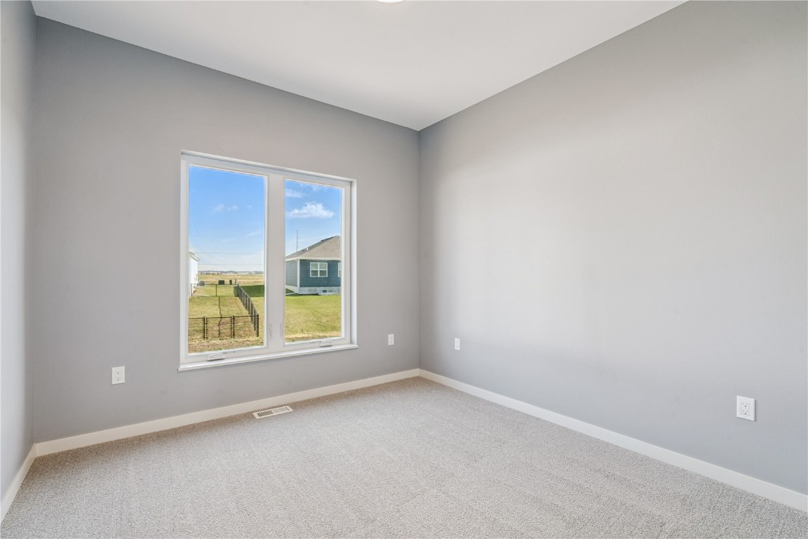 7113 Chenango Lane SW Cedar Rapids IA 52404