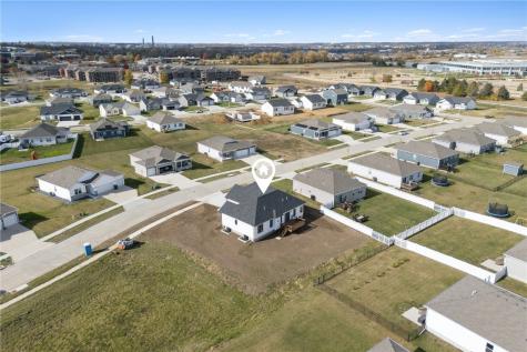 7113 Chenango Lane SW Cedar Rapids IA 52404