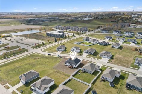 7113 Chenango Lane SW Cedar Rapids IA 52404