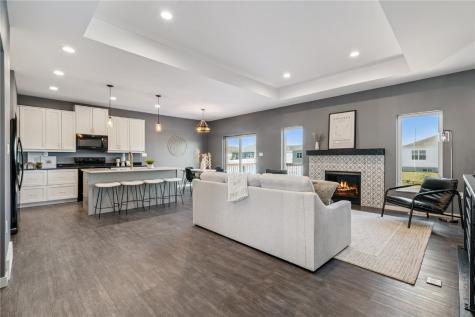 7113 Chenango Lane SW Cedar Rapids IA 52404