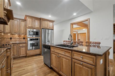 3241 Cedar River Court NE Cedar Rapids IA 52411
