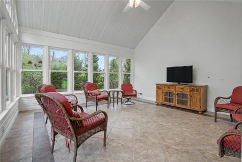 3241 Cedar River Court NE Cedar Rapids IA 52411