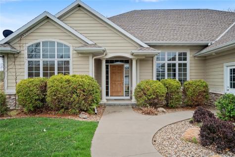 3241 Cedar River Court NE Cedar Rapids IA 52411