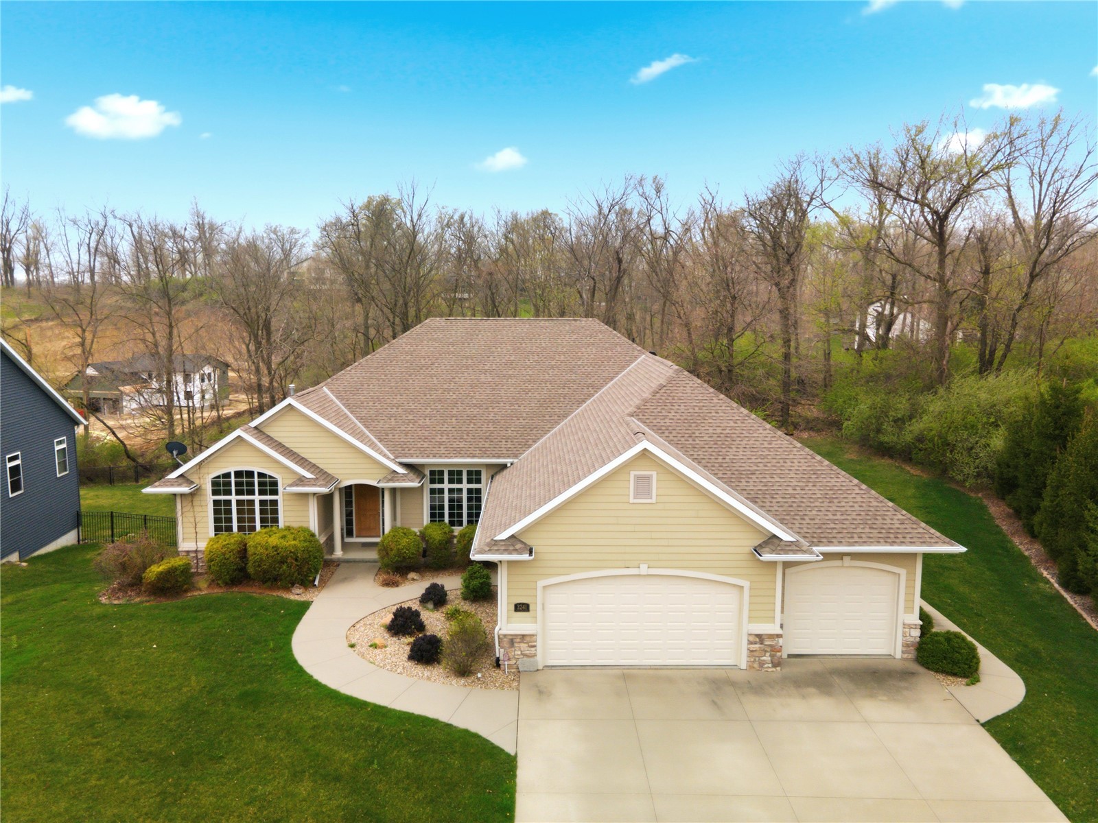 3241 Cedar River Court NE Cedar Rapids IA 52411