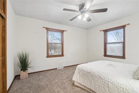 4018 Dalewood Avenue SE Cedar Rapids IA 52403