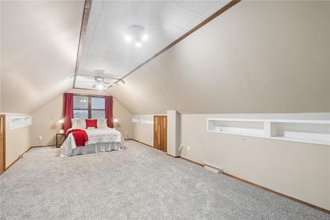 4018 Dalewood Avenue SE Cedar Rapids IA 52403