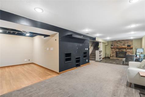 4018 Dalewood Avenue SE Cedar Rapids IA 52403