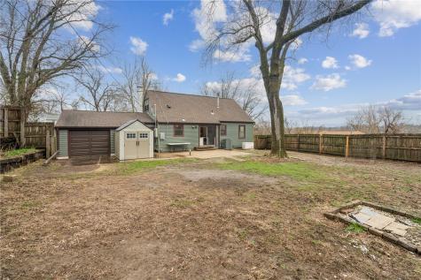 4018 Dalewood Avenue SE Cedar Rapids IA 52403