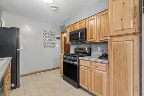 4018 Dalewood Avenue SE Cedar Rapids IA 52403