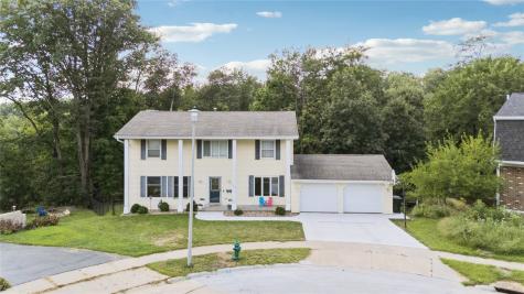 3101 Blue Ridge Court NE Cedar Rapids IA 52402