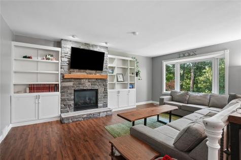 3101 Blue Ridge Court NE Cedar Rapids IA 52402