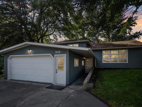 705 South Street Brandon IA 52210
