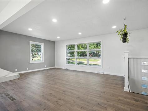 705 South Street Brandon IA 52210
