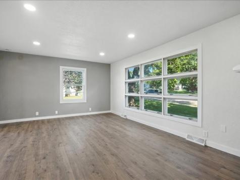 705 South Street Brandon IA 52210