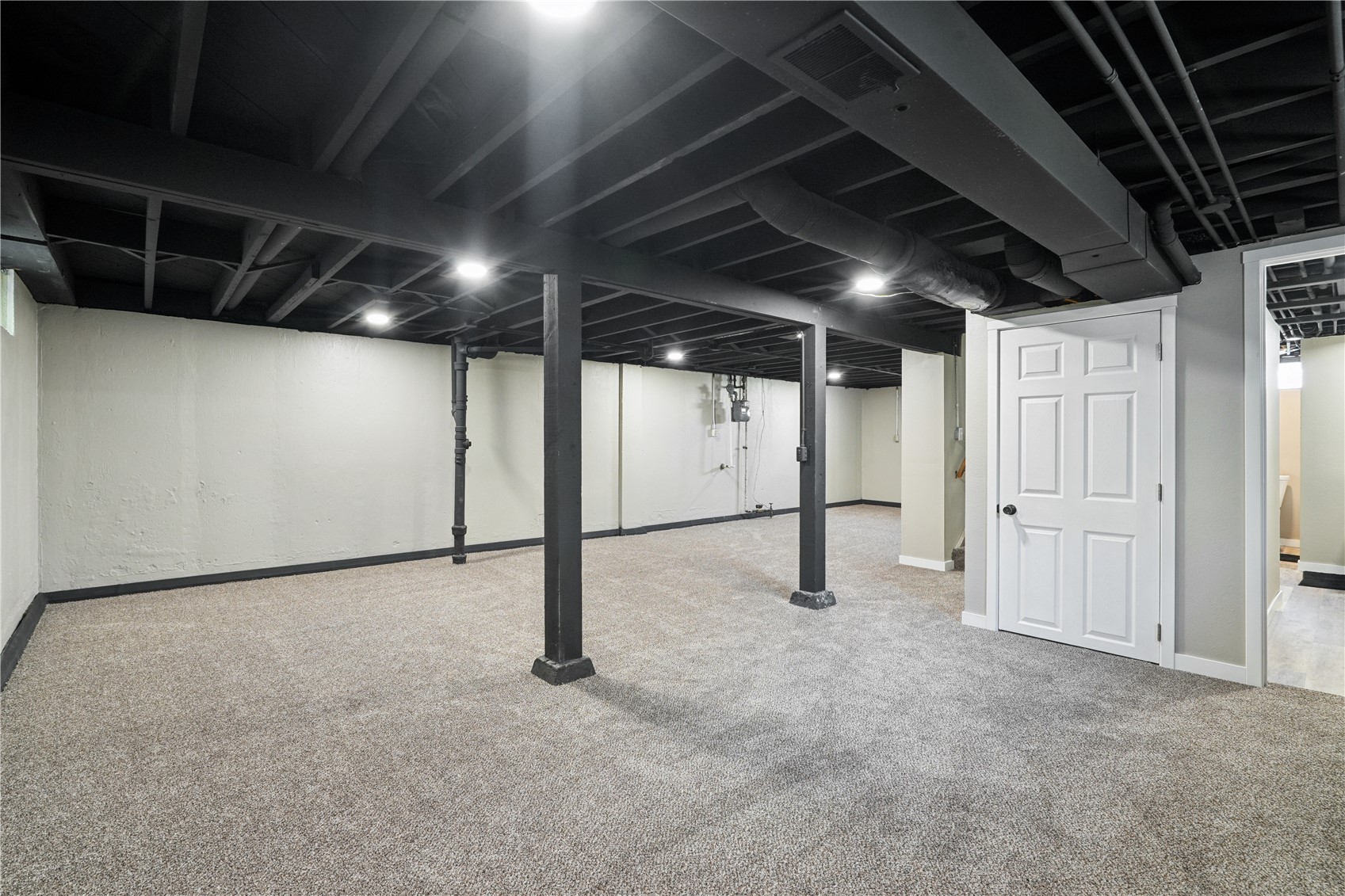1140 Crestview Drive SE Cedar Rapids IA 52403