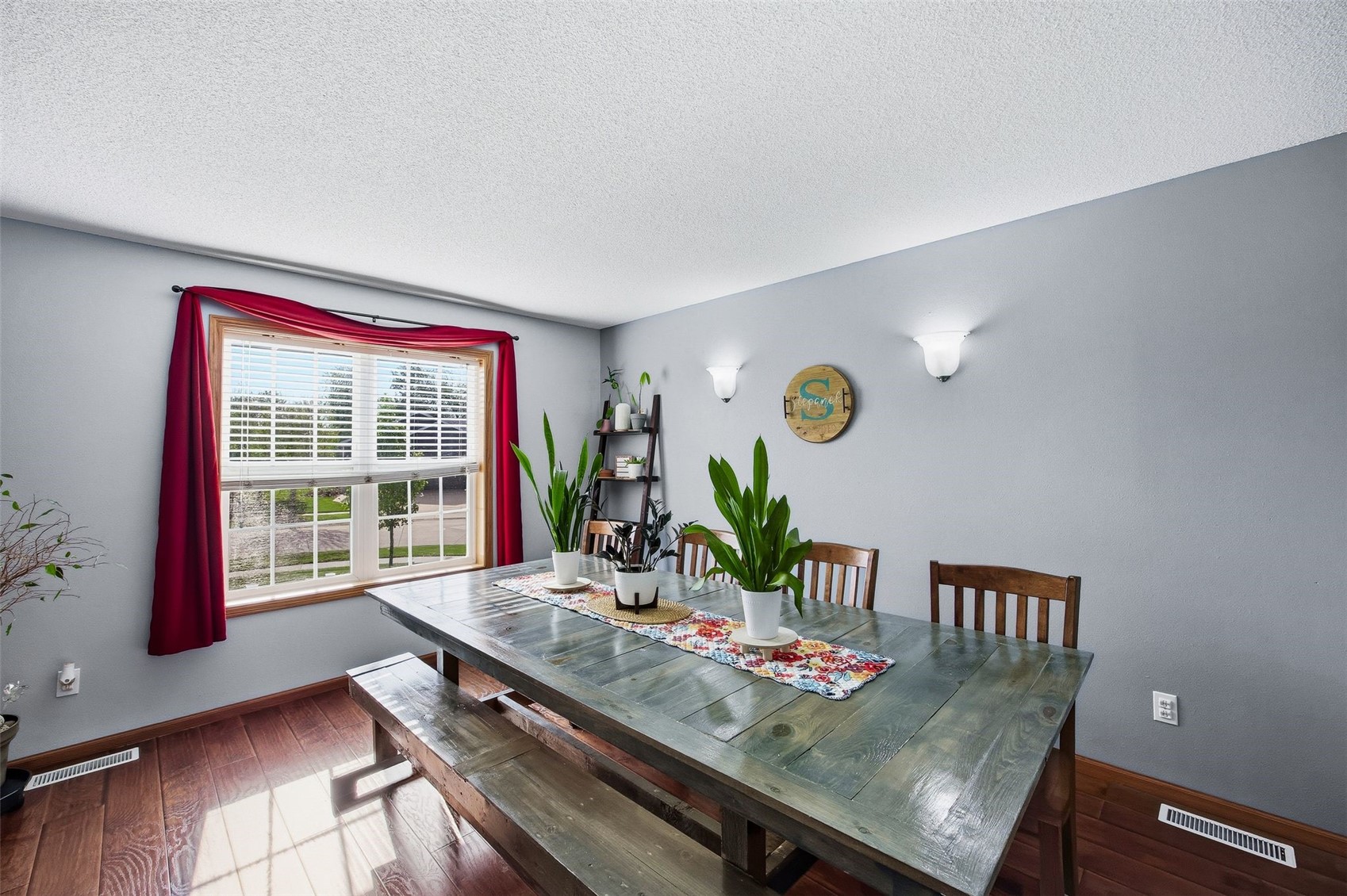 3516 Prairie Creek Road SW Cedar Rapids IA 52404