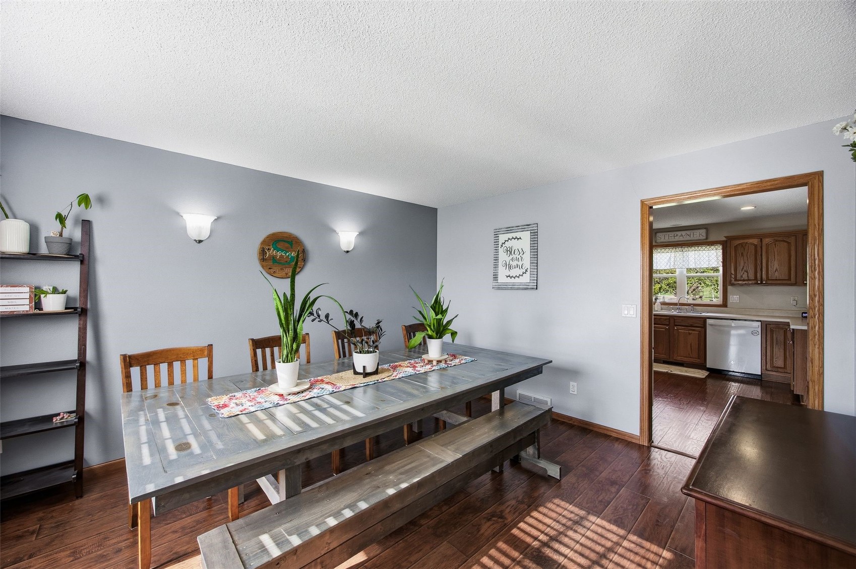 3516 Prairie Creek Road SW Cedar Rapids IA 52404