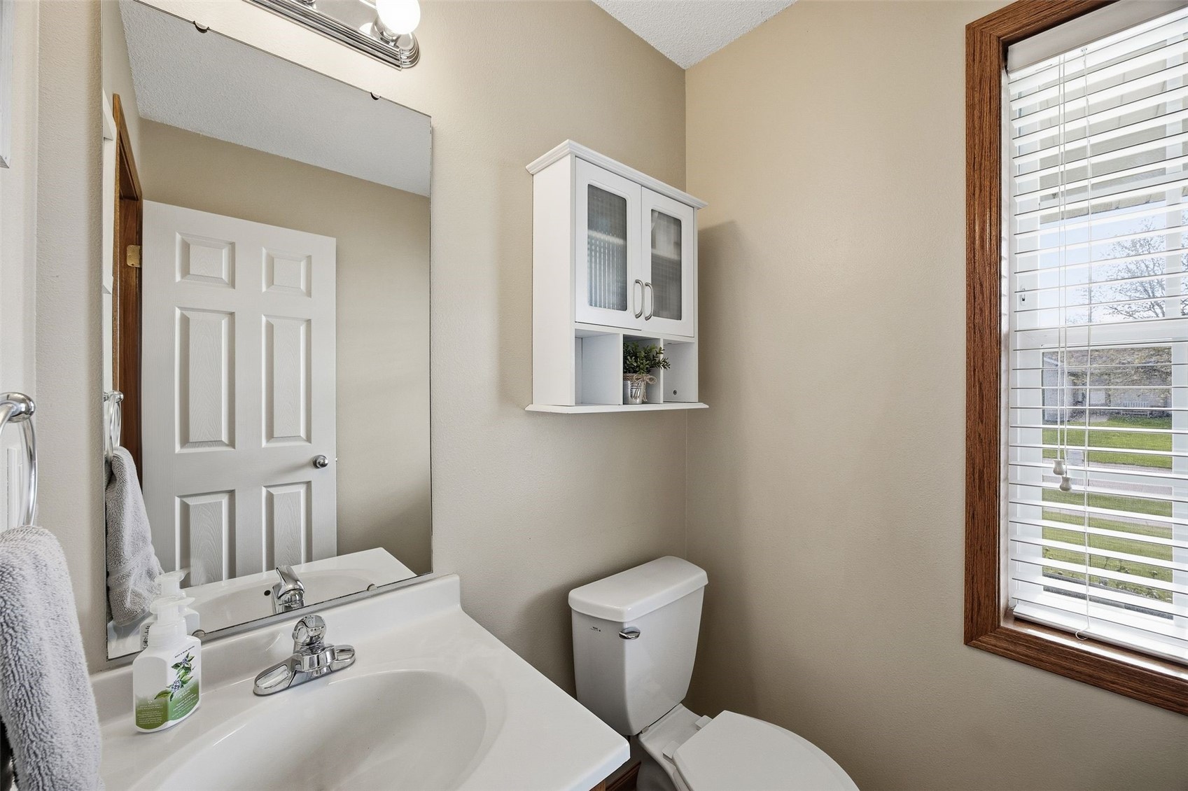 3516 Prairie Creek Road SW Cedar Rapids IA 52404