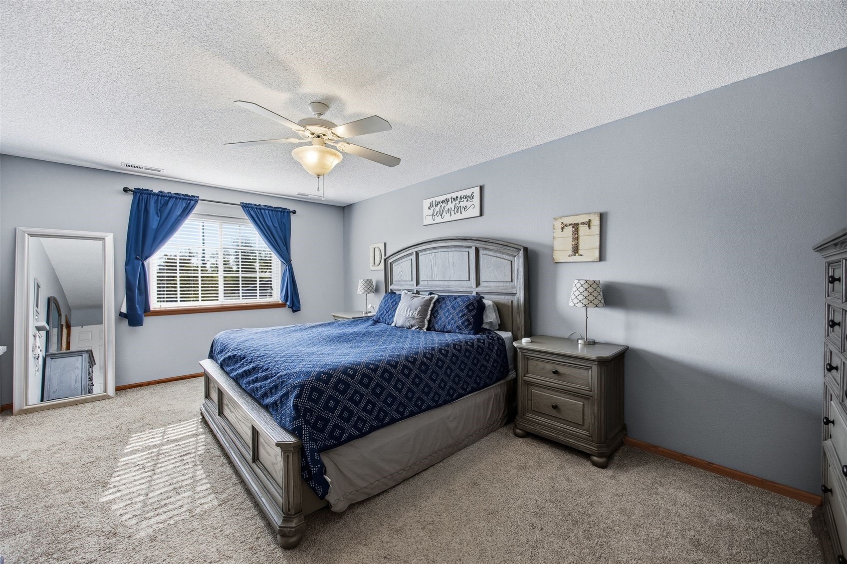 3516 Prairie Creek Road SW Cedar Rapids IA 52404