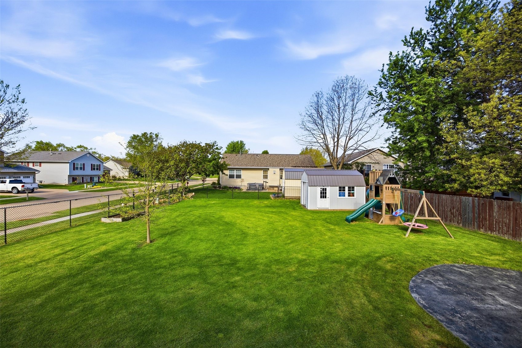 3516 Prairie Creek Road SW Cedar Rapids IA 52404