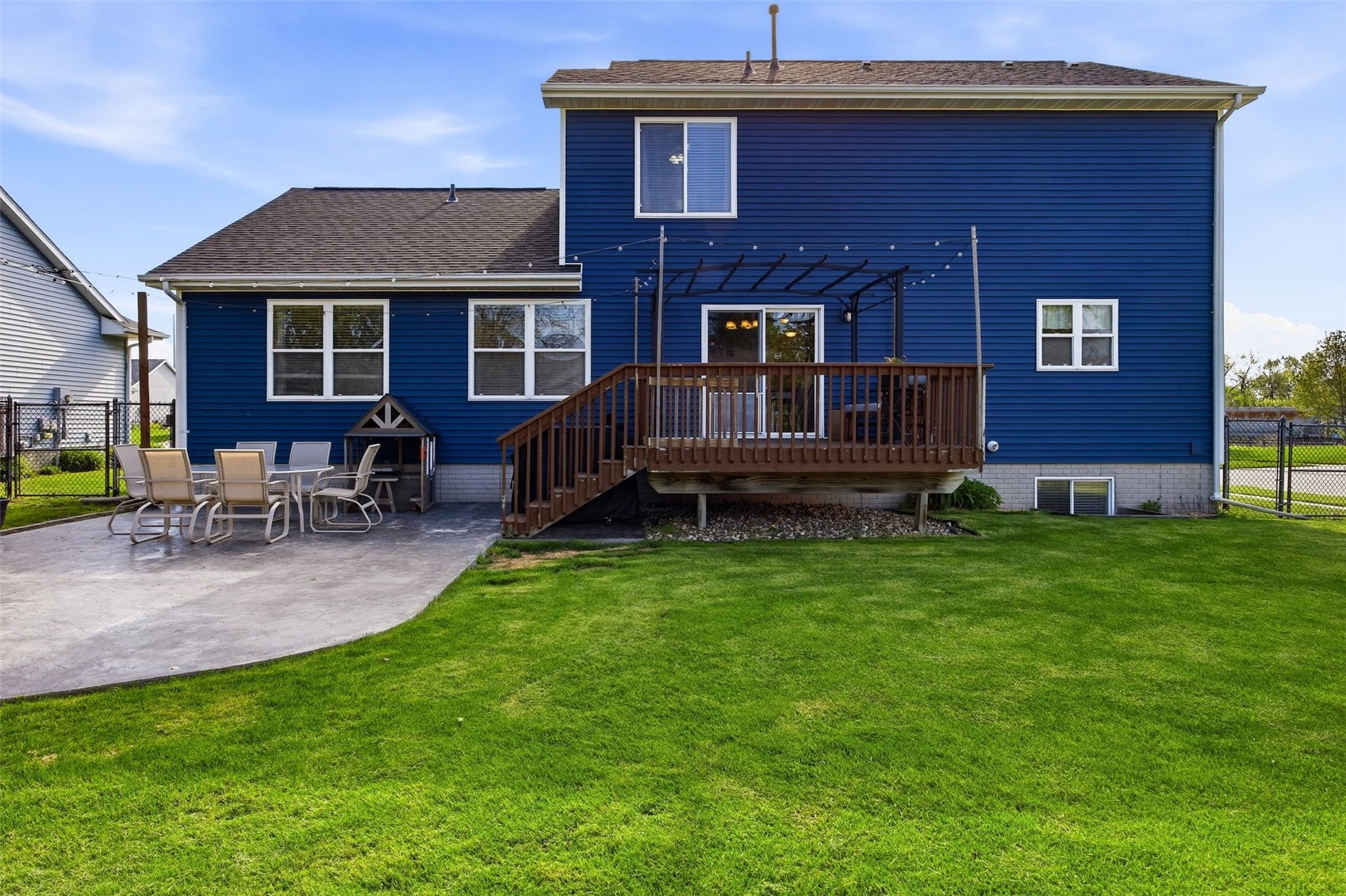 3516 Prairie Creek Road SW Cedar Rapids IA 52404