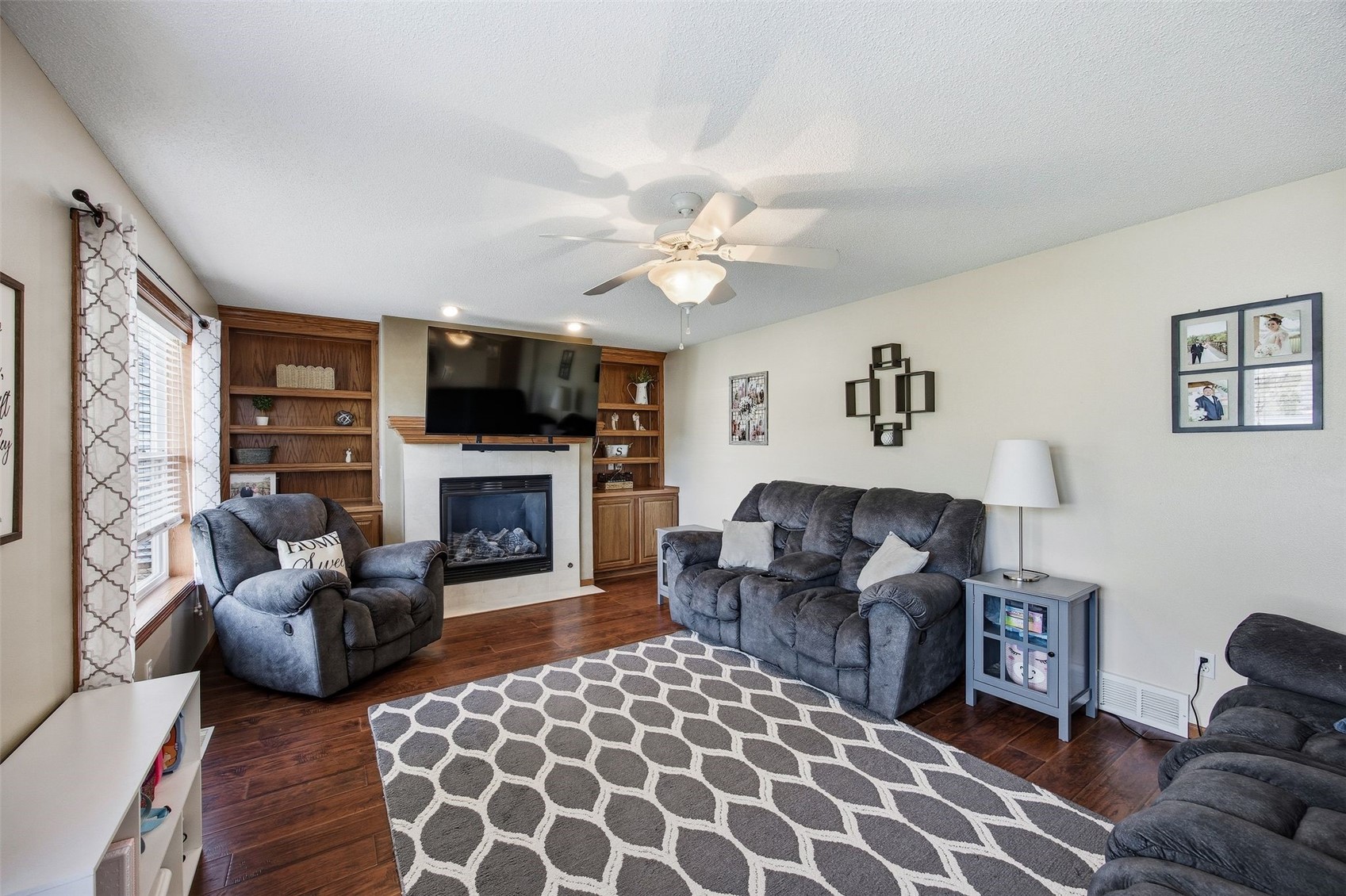 3516 Prairie Creek Road SW Cedar Rapids IA 52404