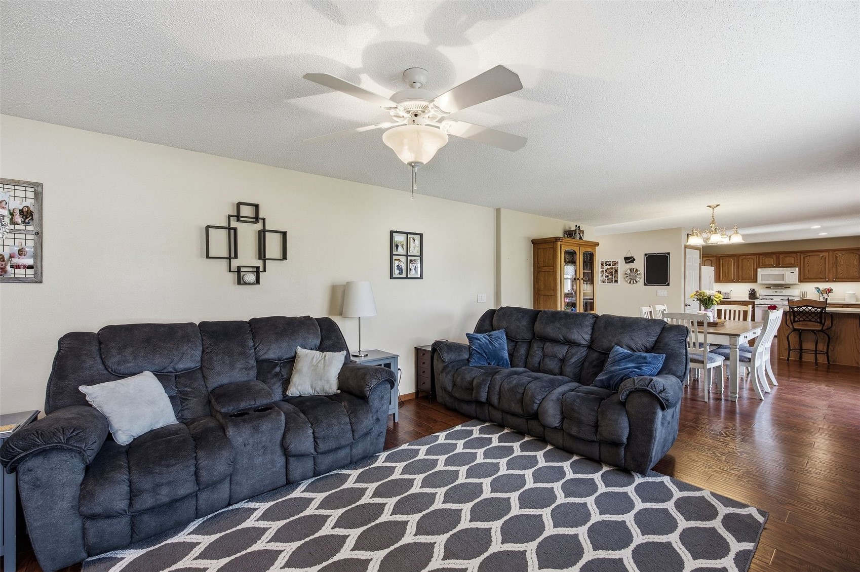 3516 Prairie Creek Road SW Cedar Rapids IA 52404