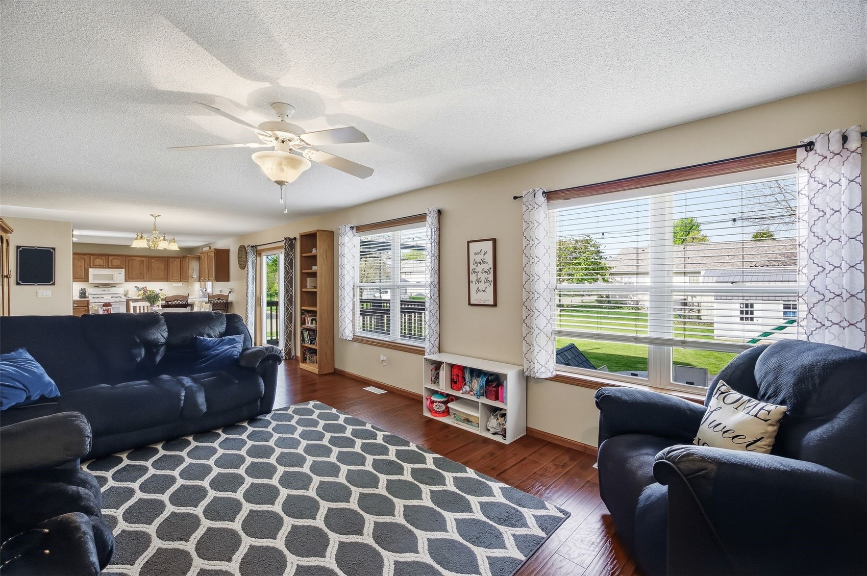 3516 Prairie Creek Road SW Cedar Rapids IA 52404