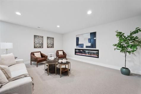5595 Wild Rye Court SE Cedar Rapids IA 52403