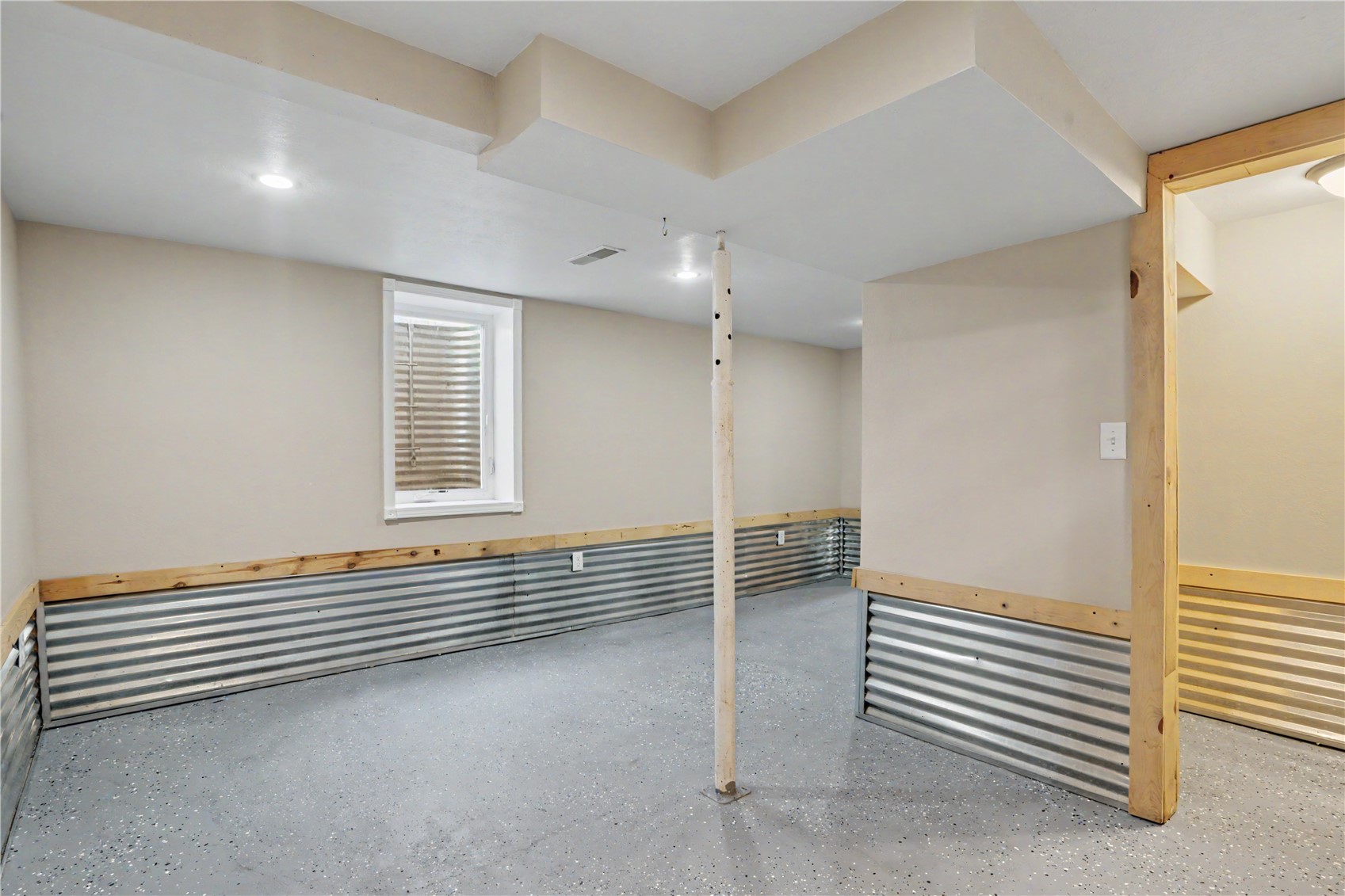 203 S Main Street Stanwood IA 52337