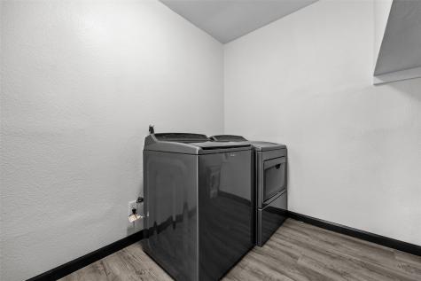 1524 Rainbow Drive Belle Plaine IA 52208